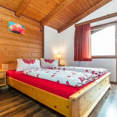 Ferienwohnung Obergeschoss Апартаменты *